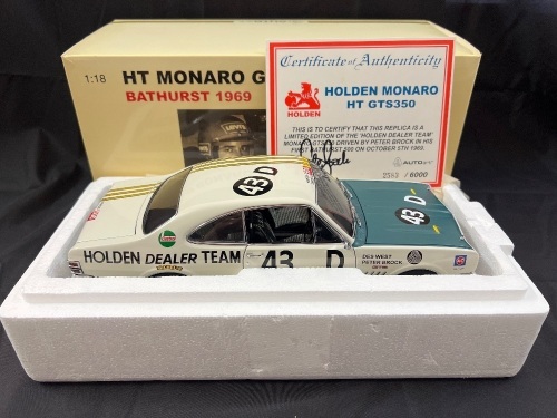 1969 Holden Monaro HT GTS350 #43D Peter Brock HDT - Hardie-Ferodo 500 - 2583/6000 - AUTOart - 86962 - Certificate Signed Peter Brock/Flyer signed Harry Firth PBC