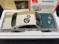 1969 Holden Monaro HT GTS350 #43D Peter Brock HDT - Hardie-Ferodo 500 - 2583/6000 - AUTOart - 86962 - Certificate Signed Peter Brock/Flyer signed Harry Firth PBC - 6