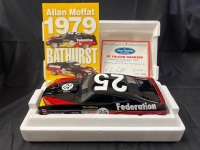 1979 Ford Falcon XC GT #25 Allan Moffat / Fitzpatrick - Hardie-Ferodo 1000 - 2350/6000 - AUTOart - 87911
