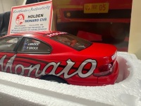 2002 Holden Monaro CV8 #05 Peter Brock/James Brock - Targa Tasmania - 0102/6000 - AUTOart - 80261 - Car & Certificate Signed Peter Brock - 5