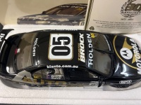 2002 Holden Commodore VX #05 Peter Brock/Baird - Team Brock - 30 Years Bathurst - 1883/8000 - AUTOart - 80263 - Certificate Signed Peter Brock; 30 Years Team Brock On The Mountain - 5