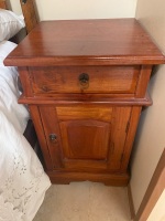 Pair of Contemporary 1 Door 1 Drawer Bedside Cabinets - 3