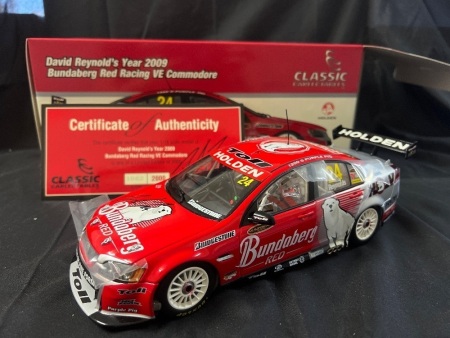2009 Holden Commodore VE #24 David Reynolds - Bundy Red - ATCC - 1062/2000 - Classic Car - 18384 - Car On Bonnet & Certificate Signed David Reynolds