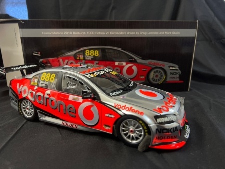 2010 Holden Commodore VE# 888 Craig Lowndes / Mark Skaife - Holden Special - .. / 0500 - Classic Car - 18440 - Car Signed Craig Lowndes & Mark Skaife