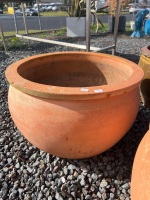 2x Terracotta Circular Pots - 3
