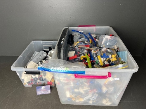 Large Lot of Assorted Lego Bricks and Figurines