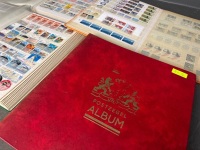 Stamp Albums - NZ - Canada - Nederlands - 2