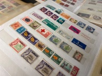 Stamp Albums - Mixed Nations x 3 - 2