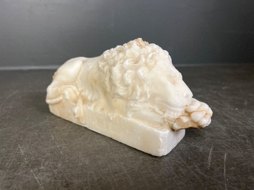Marble Lion Figurine - Damaged