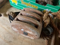 Tackle Pulley System Equipped with Heavy-Duty Nautical Possibly Hemp Rope - 2