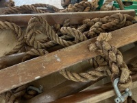 Tackle Pulley System Equipped with Heavy-Duty Nautical Possibly Hemp Rope - 3