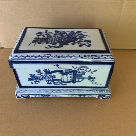 Chinese Blue & White Lidded Rectangular Box - Signed on Bottom