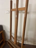 Large Artist Easel - 3
