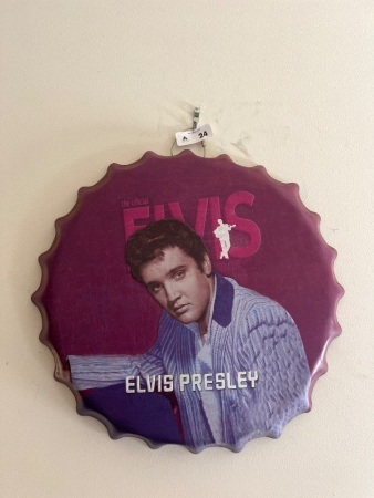 Decorative Hanging Metal Bottle Cap Wall Sign Featuring Elvis Presley