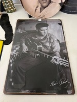Mixed Lot of Elvis Memorabillia - 4