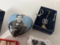 Lot of Elvis Presley Jewellry - 4