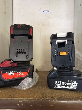 4x rechargeable batteries