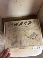 Wasp belt and bobbin sander