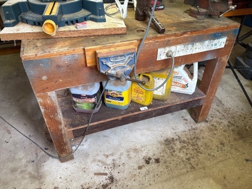 Square woodworkers bench