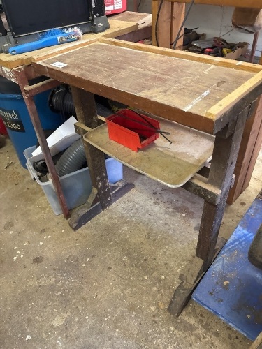 Small workshop bench