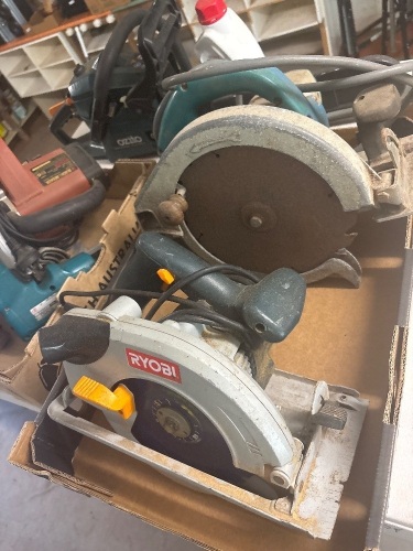 2 x circular saws