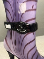 Hand Blown Shoe Figure - 5
