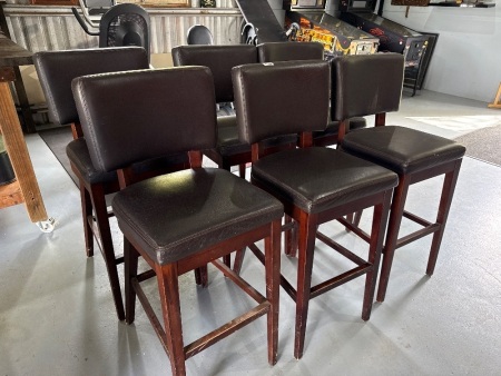 6x barstools with leather upholstery