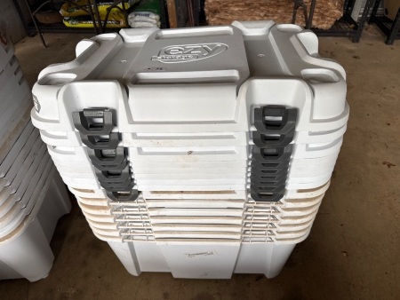 7x EZY STORAGE 50L tubS - 9 lids