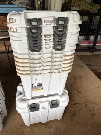 7x EZY STORAGE 35L tubs + 2x 50L tubs