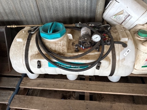 100L poly spray tank with 12v pump