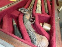 Antique flintlock/miquelet style pistols and matching dagger and sheath in felt lined wooden case - 2