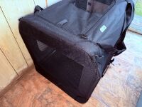 Collabsable canvas/mesh pet carrier/crate - 2