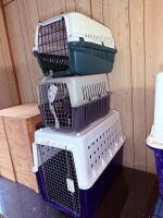 3x pet carrier/crates - 2