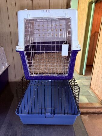 2x pet carrier/crates