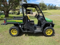 JOHN DEERE XUV865M Gator Utility Vehicle with poly tipper tray - 3-seater - 3