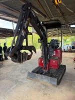 UME15 1.5t Clawler Excavator with 2x trencing buckets, borer attachment, auger, and rake - 2
