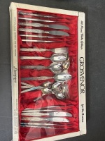 Crosvenor 44-Piece Cutlery Set and GB Beer Sign - 3