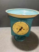 2 x Kitchen Scales and 1 Tin Storage Box - 4