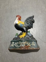 Wooden box with three cast iron door stoppers - 3
