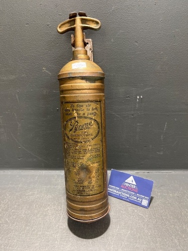 Pyrene Fire Extinguisher - made in Australia with mounting bracket