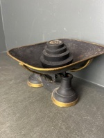 Cast iron balance scales with weights - 2