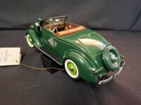 1936 Ford Deluxe Cabriolet (MIB) Franklin Mint - 3