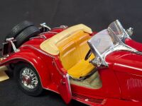 1935 Mercedes-Benz 500K Special Roadster - Red - Franklin Mint - 3