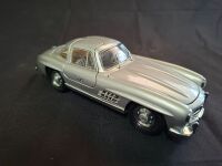 1954 Mercedes-Benz 300SL &ldquo;Gullswing&rdquo; Silver (MIB) - Franklin Mint