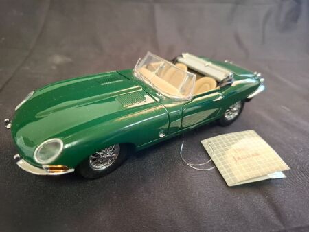 1961 &ldquo;E&rdquo; Type Jaguar - Franklin Mint - B11 TC 05
