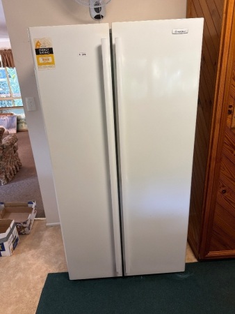 Westinghouse side-by-side fridge/freezer