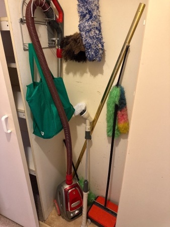 Hoover vacuum cleaner plus assorted cleaning items