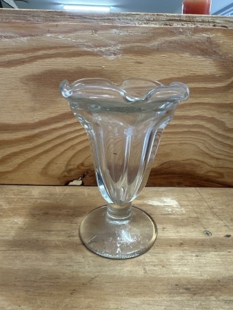 Ice-cream serving glass 8