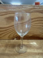 Restaurant style wine glasses 30+
