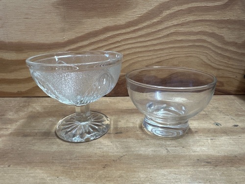 Glass serving bowls with stem 25